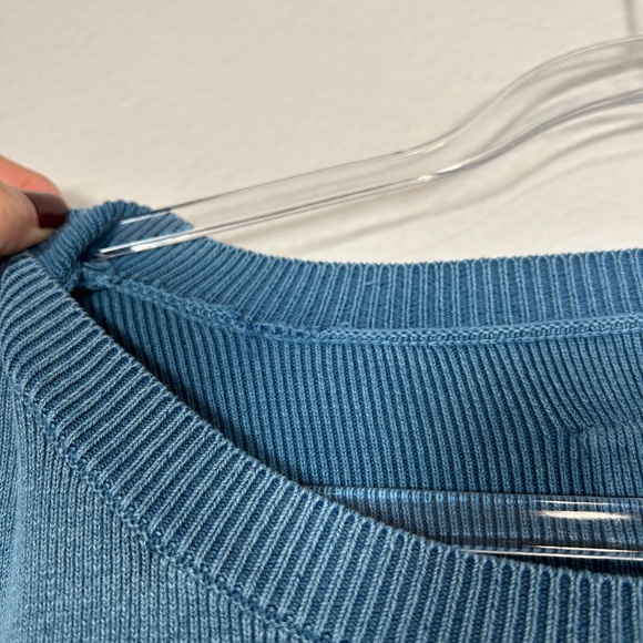 We The Free size XL Zedd tunic sweater blue oversized drop shoulder worn in look - Picture 10 of 13